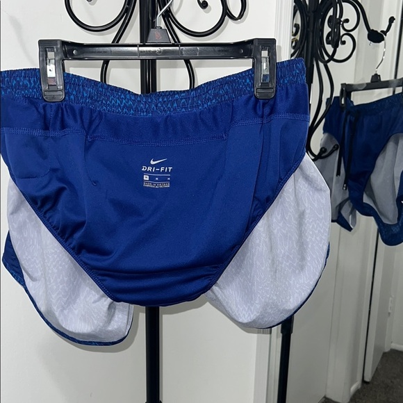 Nike Electric Blue Athletic Shorts - Picture 5 of 7